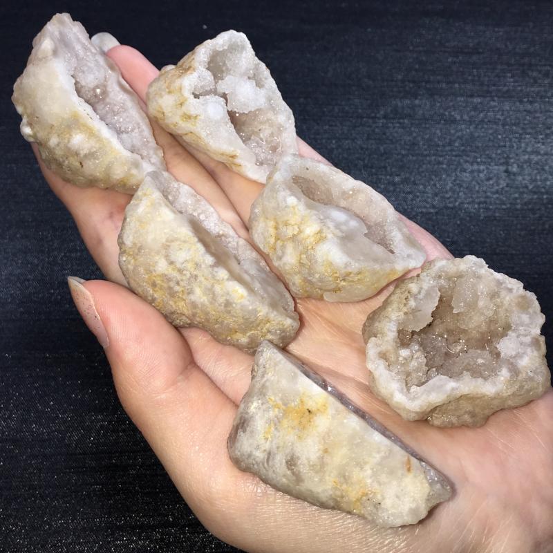 Natural Raw Quartz Geode - Image 4