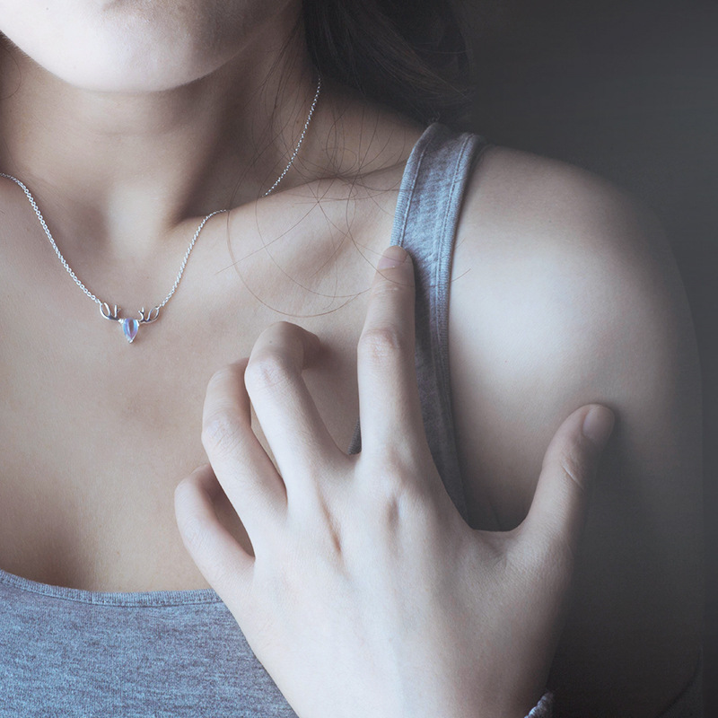 S925 Elk Necklace Moonstone - Image 3