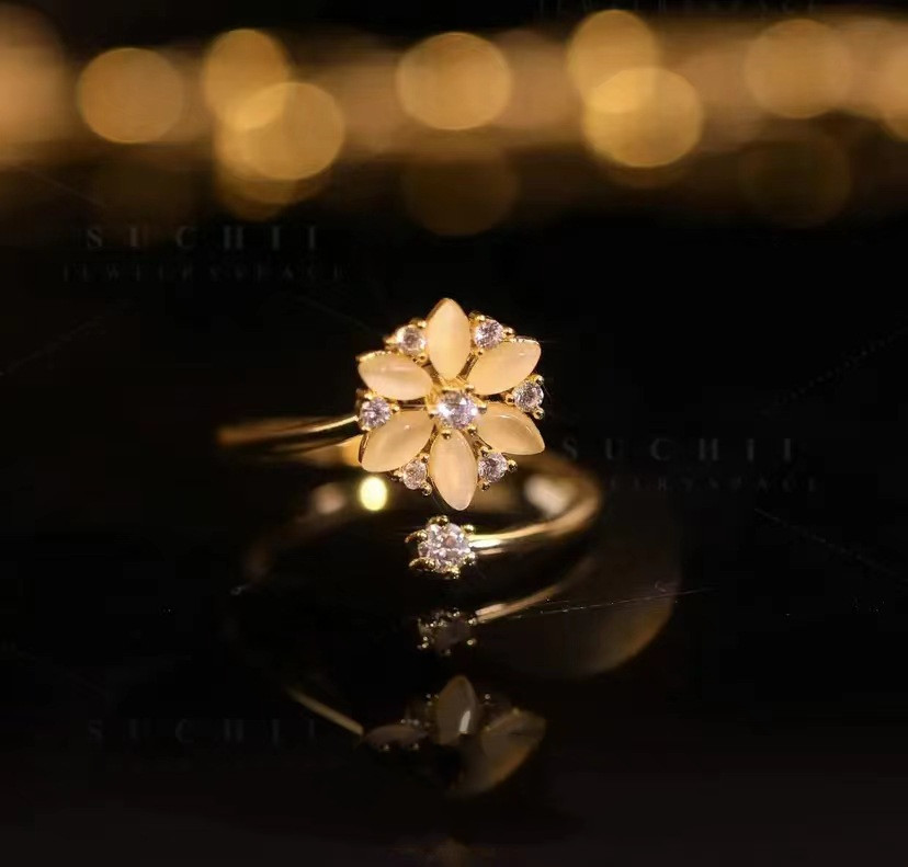 Ladies Fashion Opal Spinning Flower Ring - Image 4