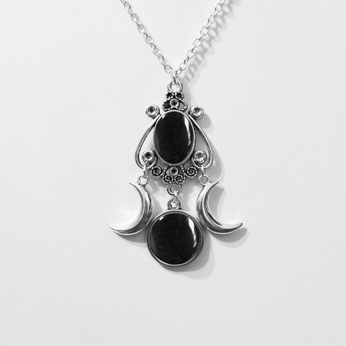 Triple Moon Goddess Amethyst Alloy Necklace - Image 4