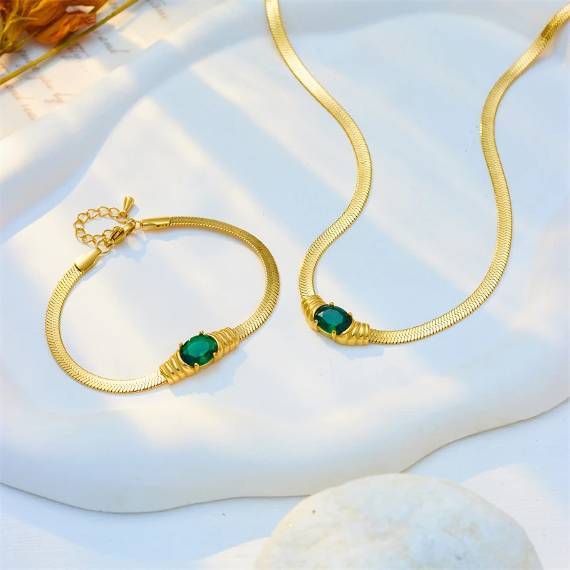 Emerald Titanium Steel Blade Necklace For Women - Image 4