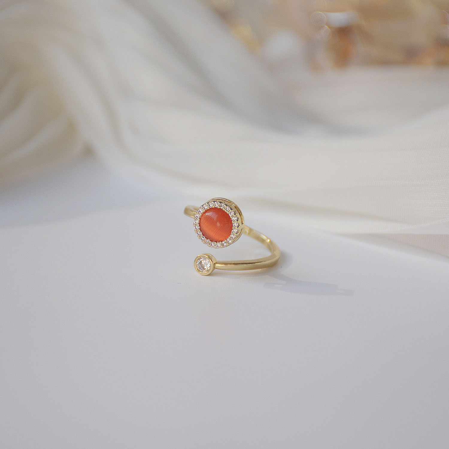 Female Fashion Cat's Eye Moonstone Rotatable Ring